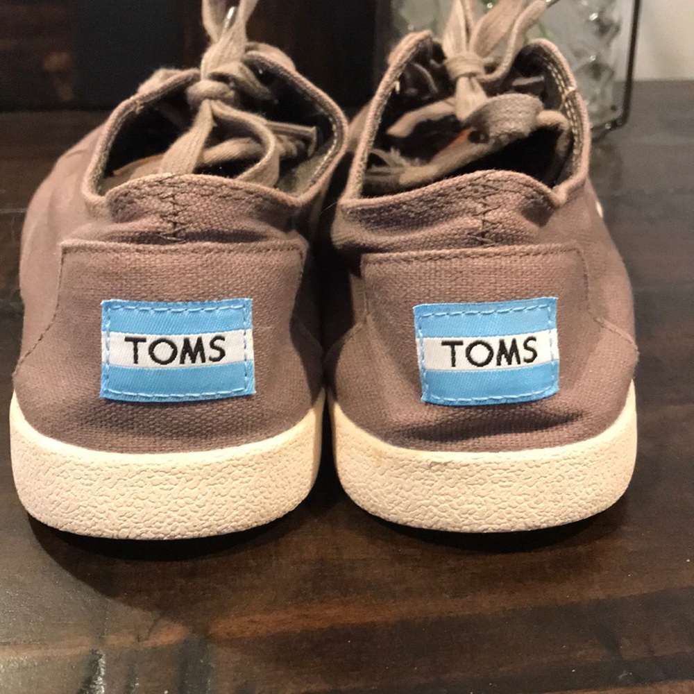 Women’s Toms - Picture 3 of 3